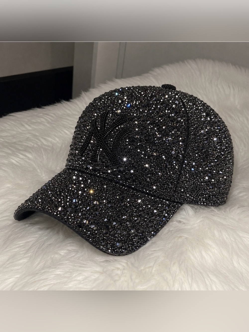 Black & Shadow Luxe Crystal NY Yankees Hat New